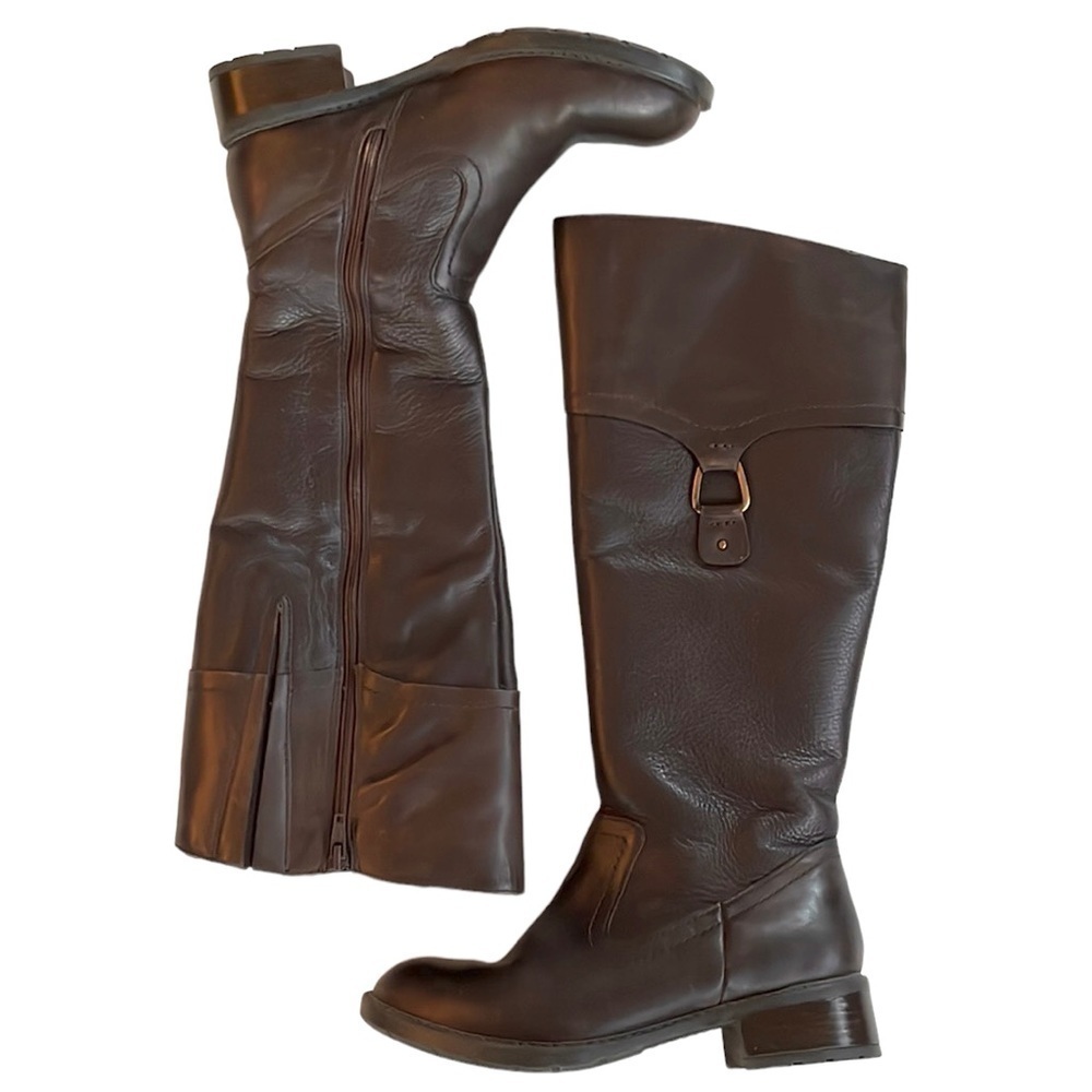 EUC Clarks Leather Boots